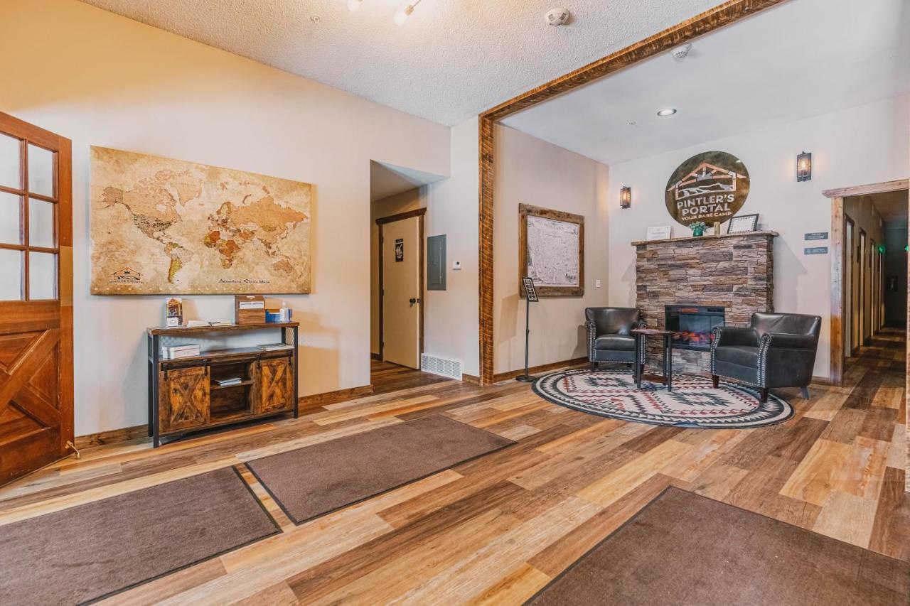 Pintler'S Portal Hostel أناكوندا المظهر الخارجي الصورة