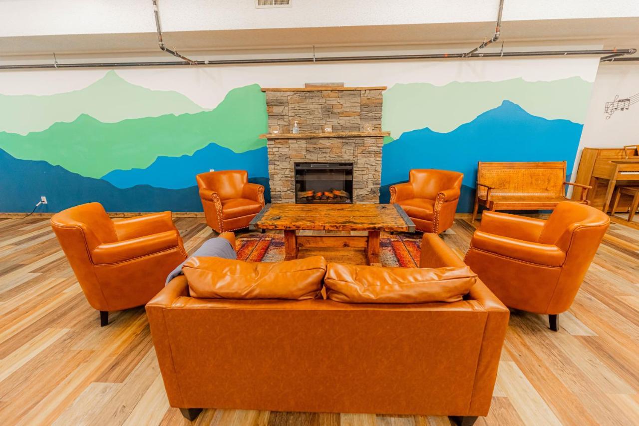 Pintler'S Portal Hostel أناكوندا المظهر الخارجي الصورة