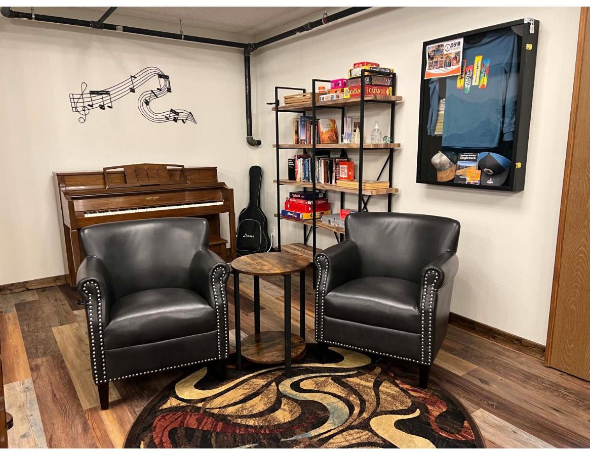 Pintler'S Portal Hostel أناكوندا المظهر الخارجي الصورة