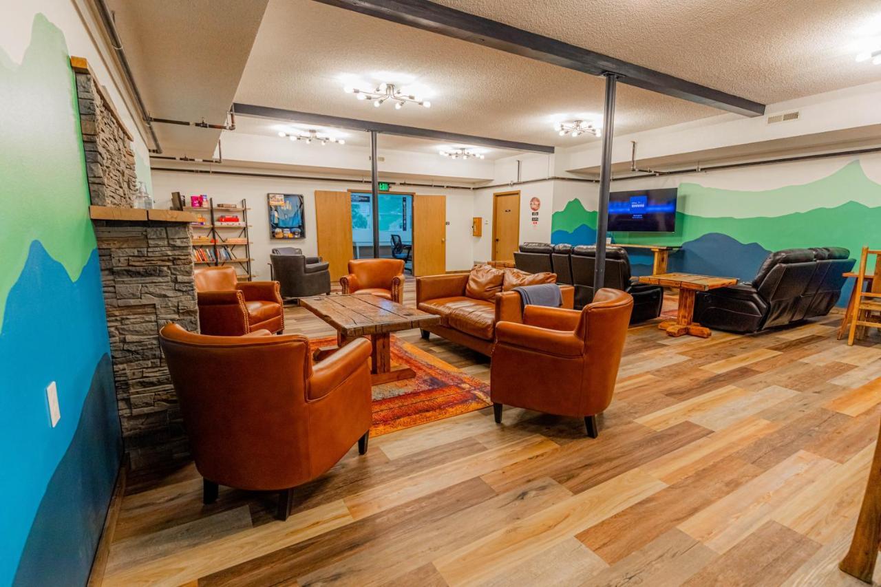 Pintler'S Portal Hostel أناكوندا المظهر الخارجي الصورة