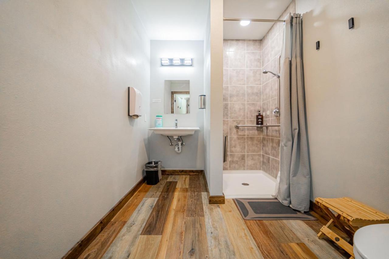 Pintler'S Portal Hostel أناكوندا المظهر الخارجي الصورة